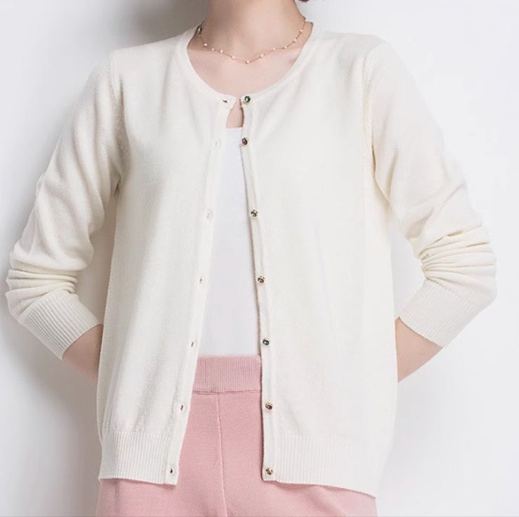 レディースカーディガン シンプル美人 クルーネックカーディガン　ショート丈