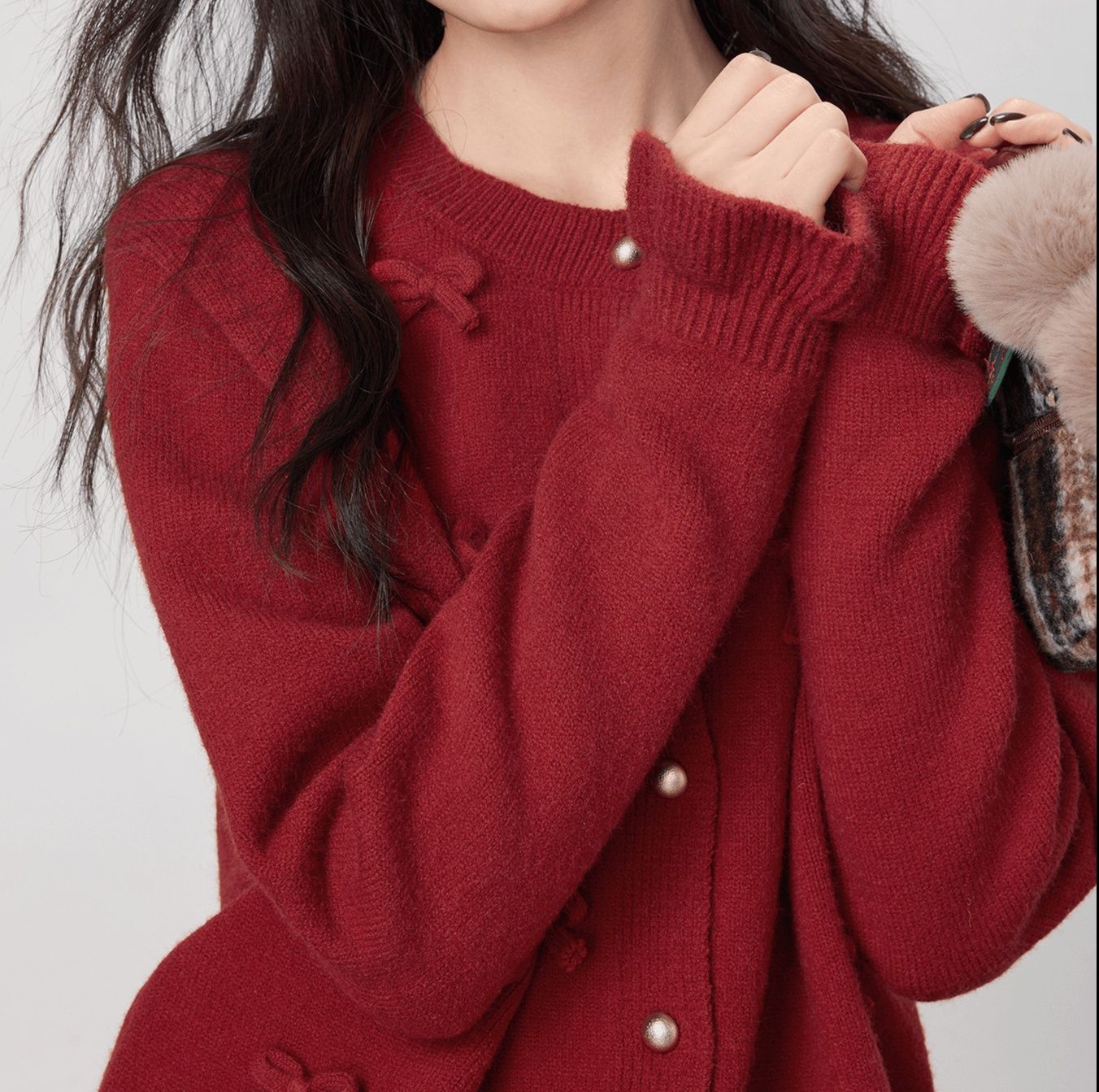 レディースカーディガン 小さなリボンがキュートなガーリーカーディガン　ミドル丈