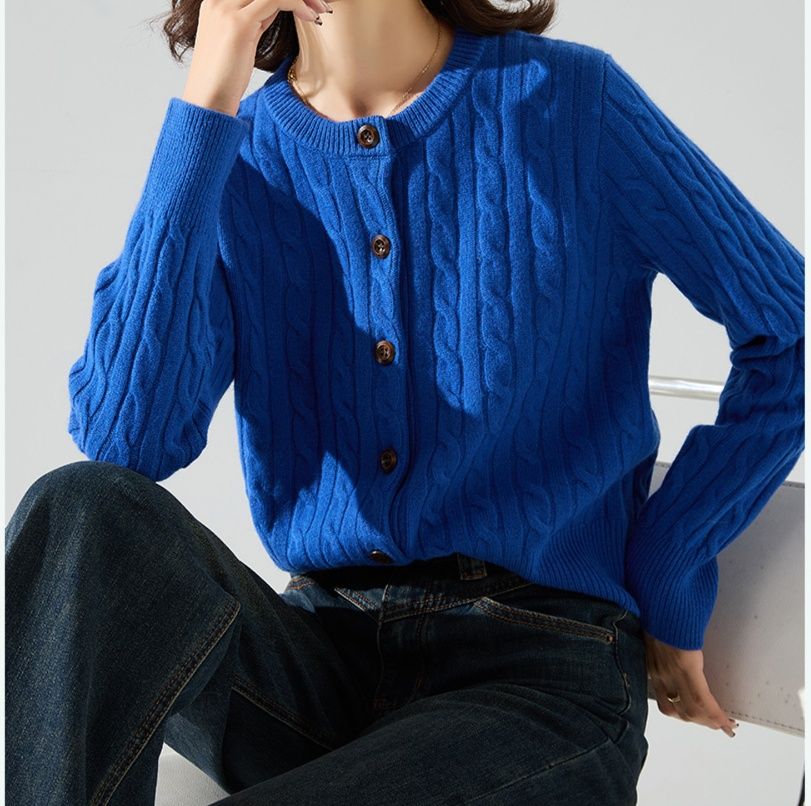 レディースカーディガン ねじり編み模様のふわふわカーディガン　ショート丈