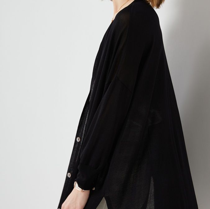 レディースカーディガン 大人の上品さを演出するボタン開きニットカーディガン　ロング丈カーディガン