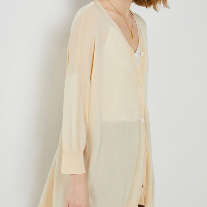 レディースカーディガン 大人の上品さを演出するボタン開きニットカーディガン　ロング丈カーディガン