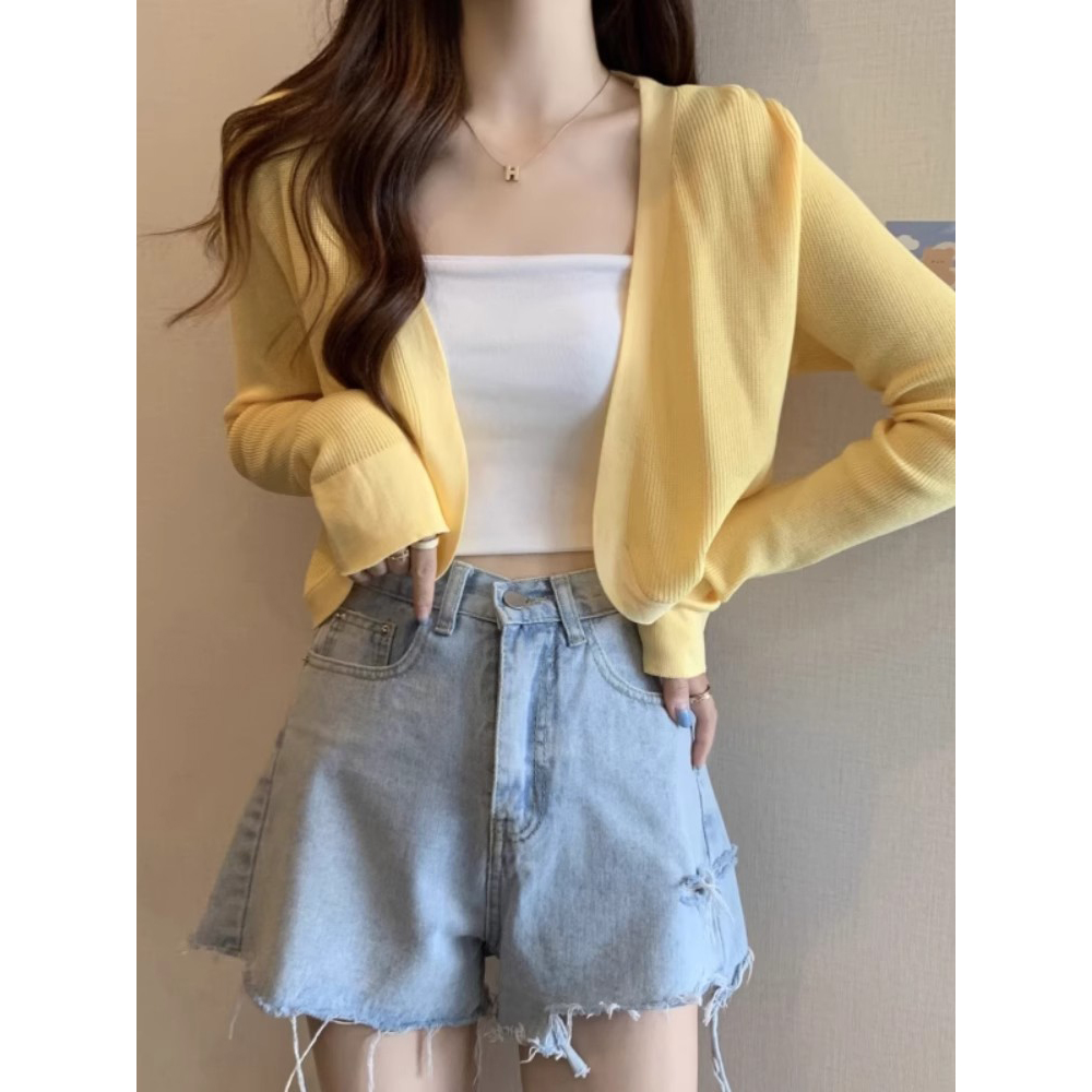 https://fulmo-img-server.com/cardibloom/1c26188a-8cad-4479-96ed-74ea3772e360.jpg