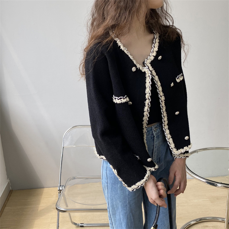 レディースカーディガン ショート丈ニットカーディガン 長袖 装飾ボタン付き