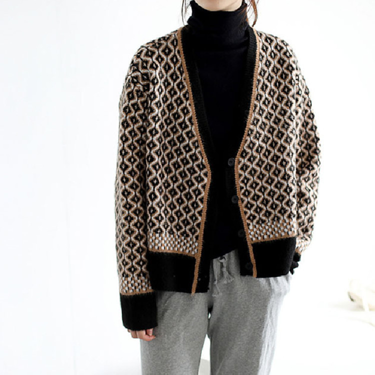 レディースカーディガン 幾何学模様 ショート丈 ゆったり編みカーディガン