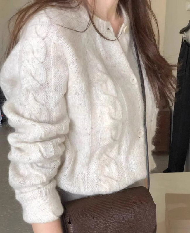 レディースカーディガン ショート丈モヘア調カーディガン白色ふんわり羽織りニット