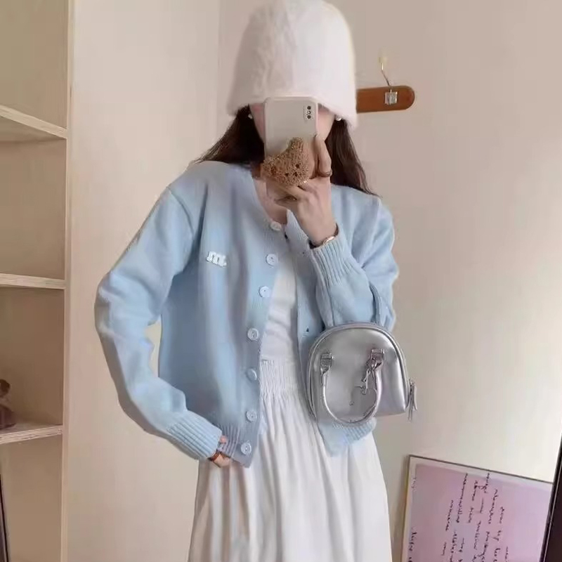 https://fulmo-img-server.com/cardibloom/58f3ec89-632e-44f2-896e-498c5cfc264e.jpg