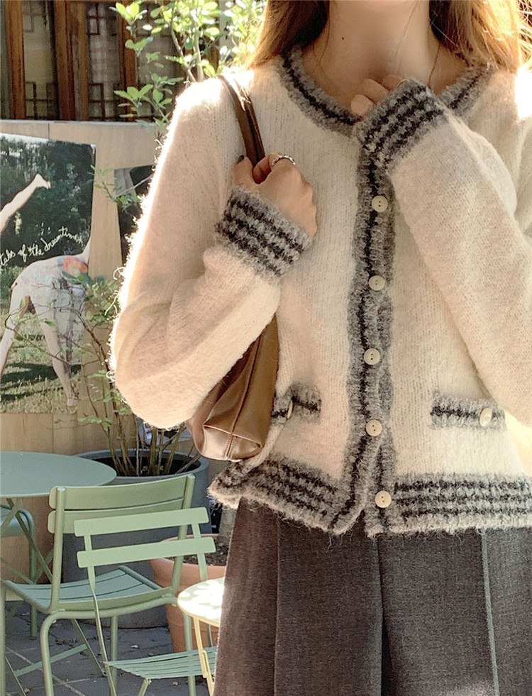 レディースカーディガン 上品な大人可愛いショート丈ニットカーディガン