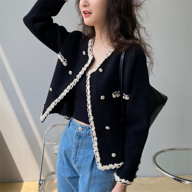 レディースカーディガン ショート丈ニットカーディガン 長袖 装飾ボタン付き