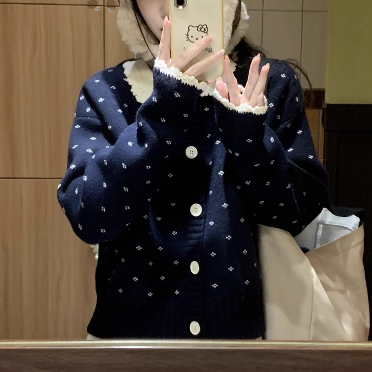 レディースカーディガン ショート丈 レース襟編みニットカーディガン