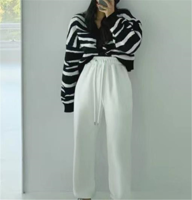 レディースカーディガン 黒白ボーダー ブイネック ショート丈 ニットカーディガン