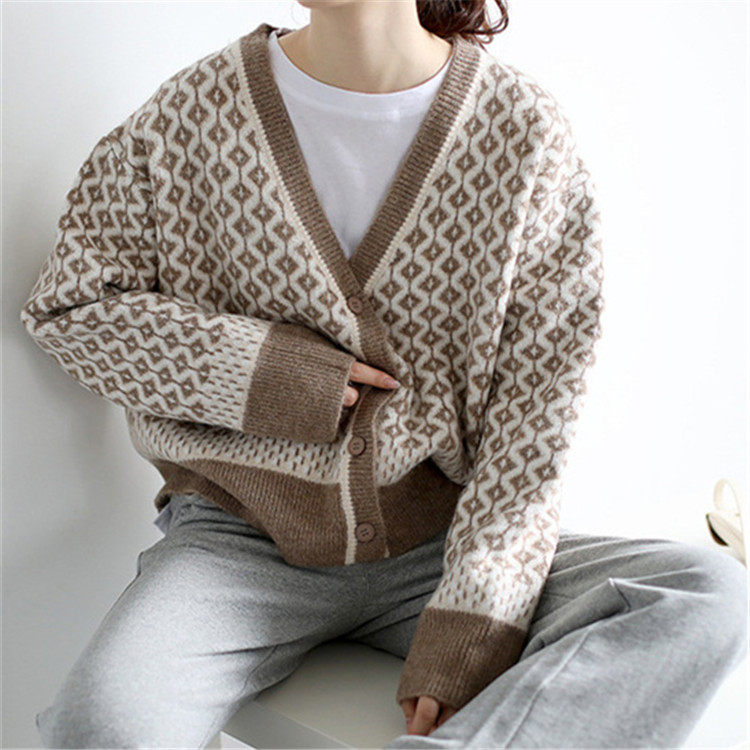 レディースカーディガン 幾何学模様 ショート丈 ゆったり編みカーディガン