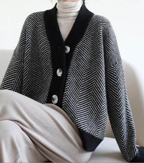 レディースカーディガン 秋冬新作ミドル丈ニットカーディガン大人気レディース二色展開