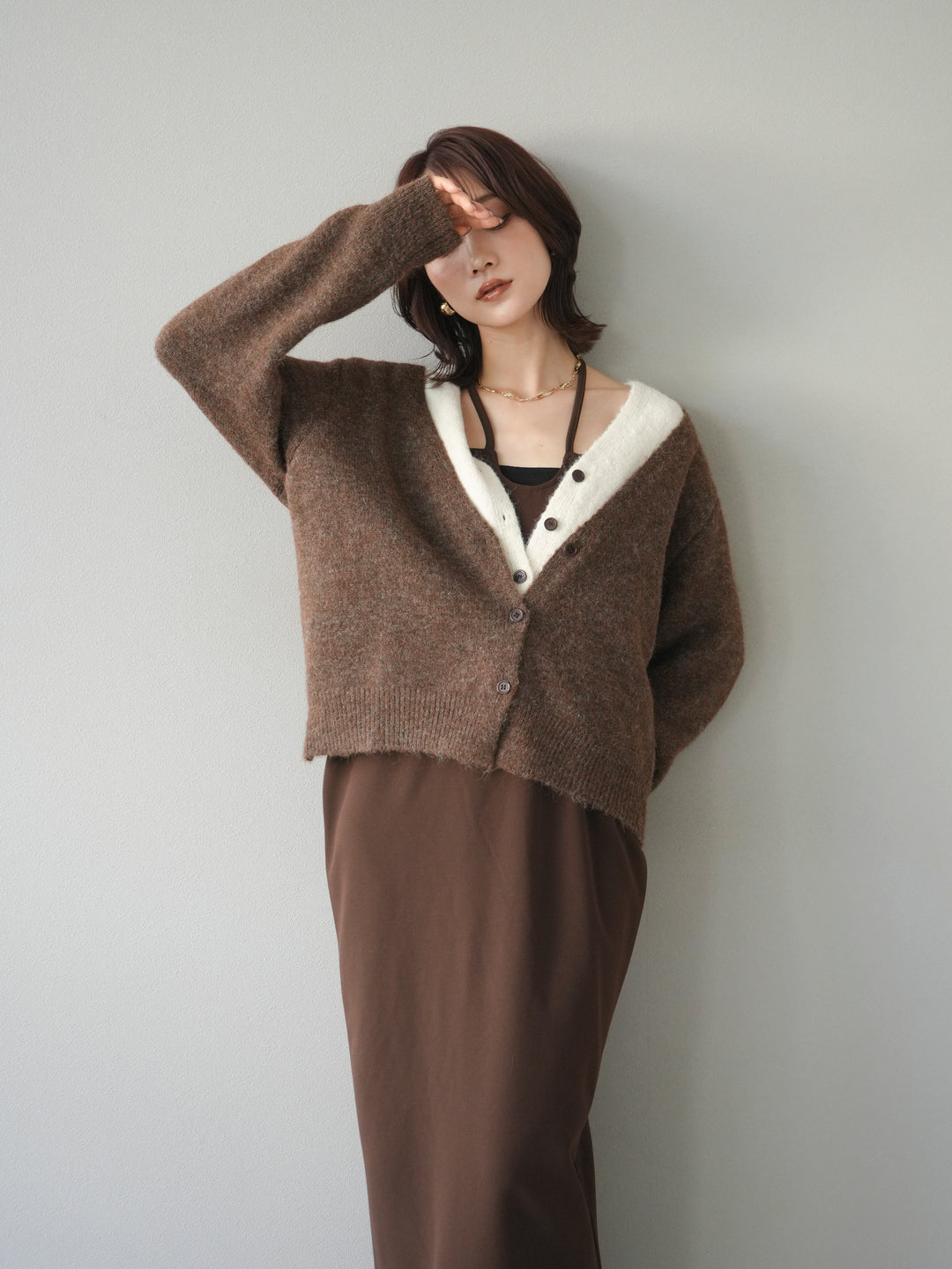 レディースカーディガン 配色切替ショート丈Vネックニットカーディガン二色展開