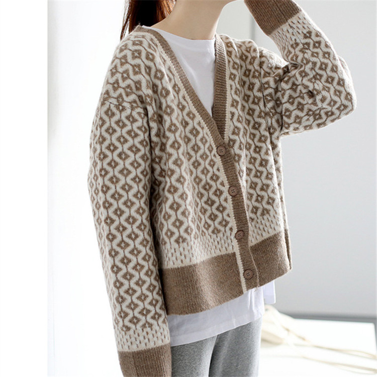 レディースカーディガン 幾何学模様 ショート丈 ゆったり編みカーディガン