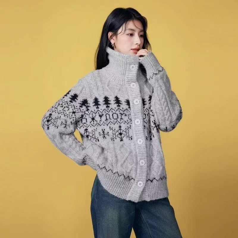 https://fulmo-img-server.com/cardigans/0d95a528-5591-436b-b156-263a9329fd37.jpg