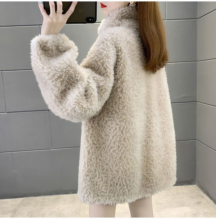 https://fulmo-img-server.com/cardigans/104131ce-a842-484a-9d57-c4d1ca70c82c.jpg