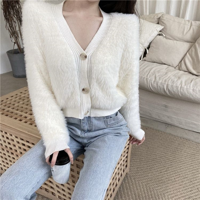 https://fulmo-img-server.com/cardigans/12d8fb98-1b2c-4dc6-9014-ba71b991163c.jpg
