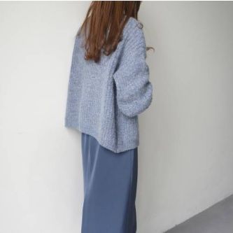 https://fulmo-img-server.com/cardigans/1747451742245_qwg9sv3d_em4huaw0.jpeg