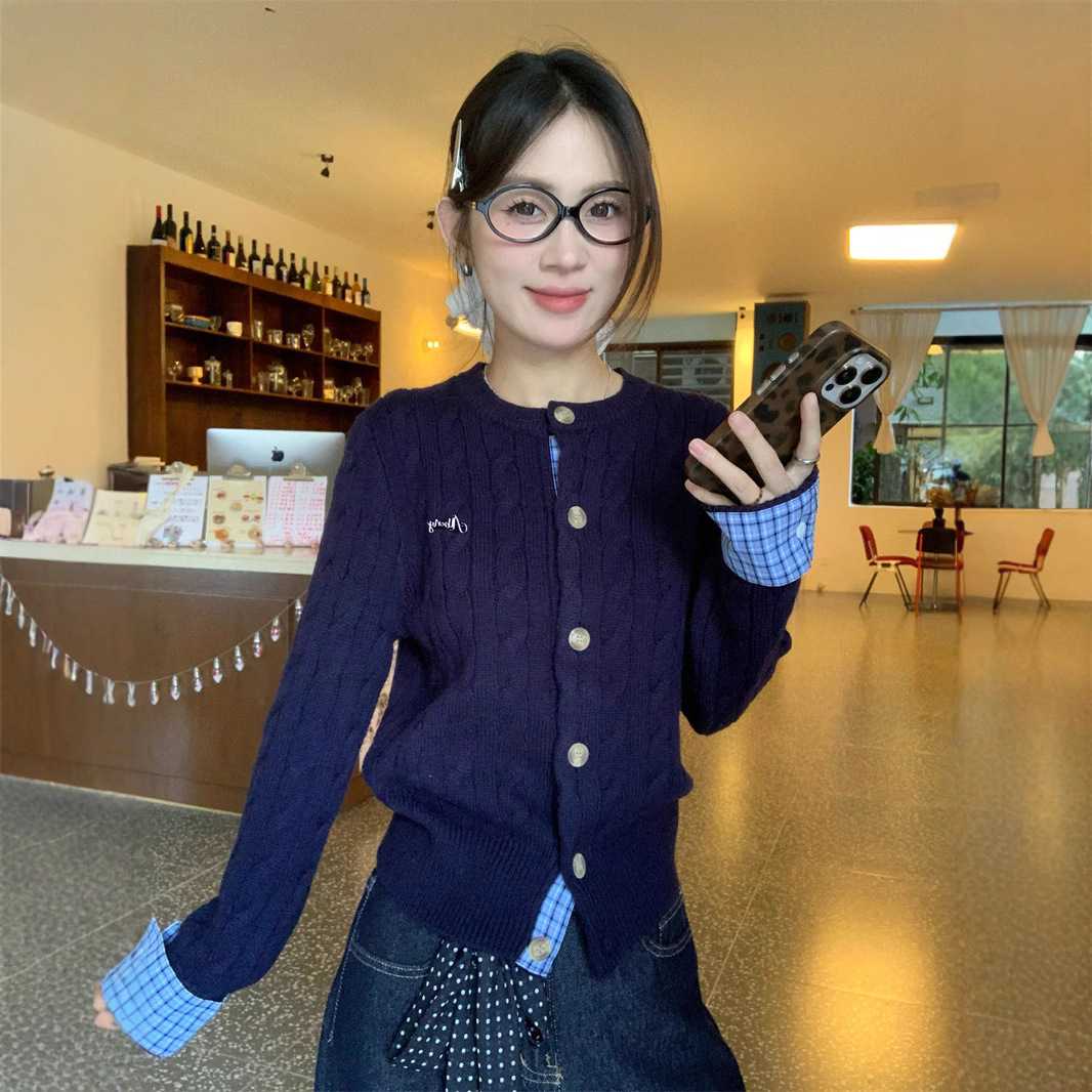 ニットカーディガン ねじり模様の伝統美カーディガン
