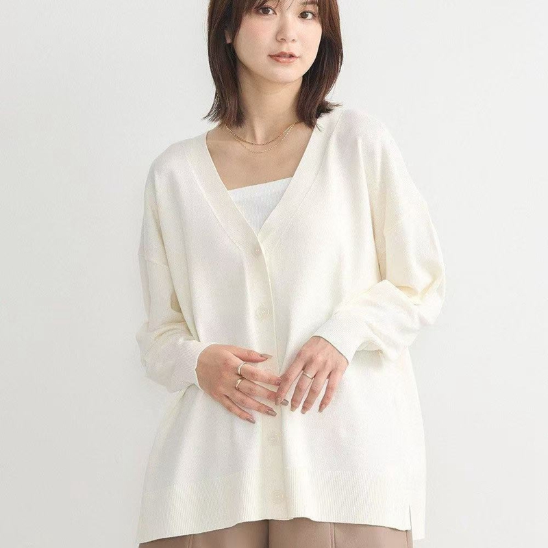 https://fulmo-img-server.com/cardigans/28f44905-80e8-46f4-8dd5-4fde5b6ae5cf.jpg