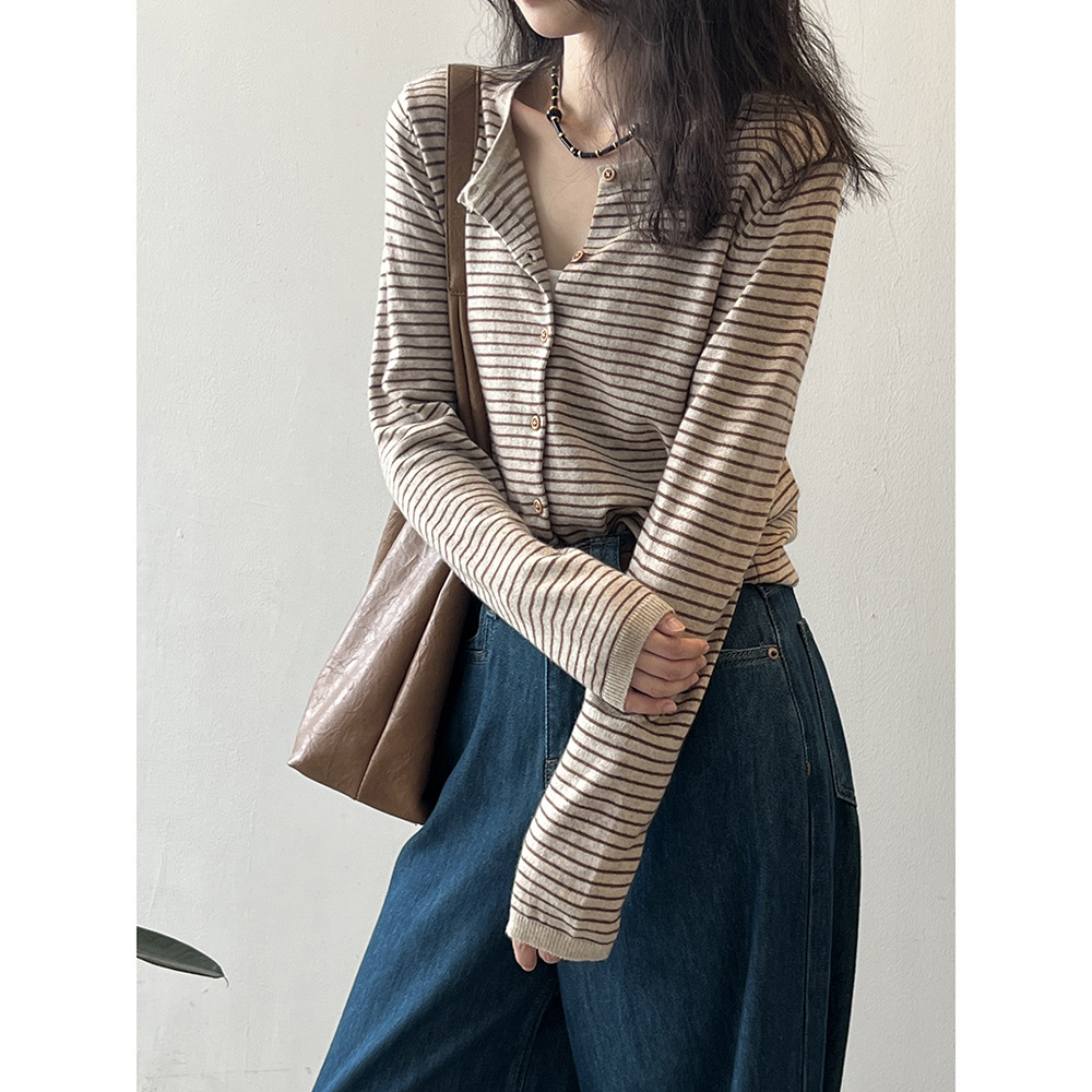 https://fulmo-img-server.com/cardigans/322a49c0-6027-430b-bb84-f20456cd07b4.jpg