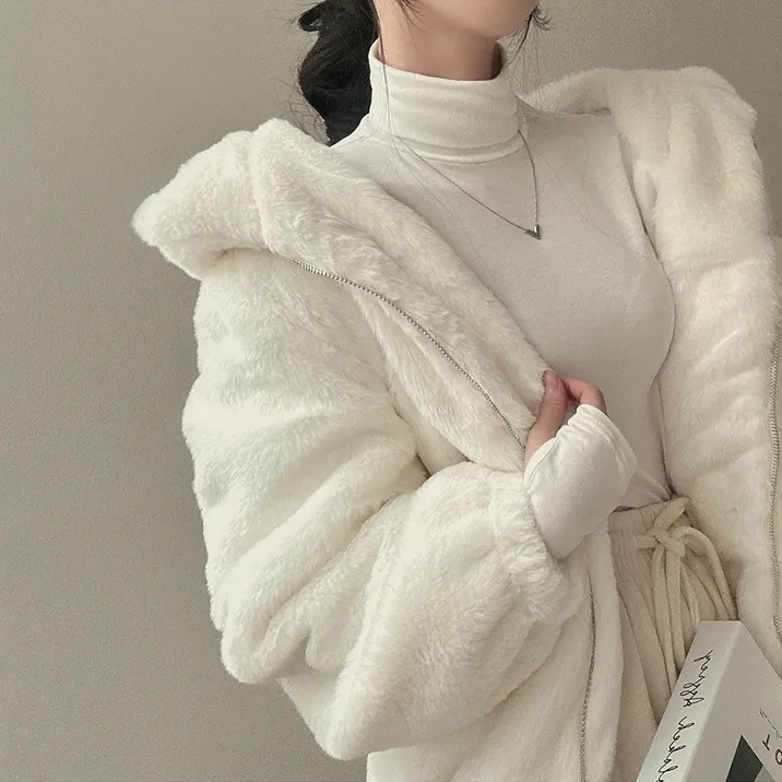 https://fulmo-img-server.com/cardigans/462fea53-cff0-49ab-991c-9bec101caf9a.jpg