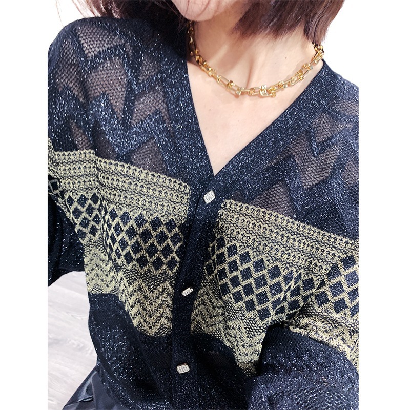 https://fulmo-img-server.com/cardigans/64ed95b0-9da8-4e51-a5cf-99afa7087268.jpg