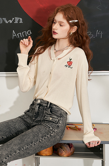 https://fulmo-img-server.com/cardigans/83279d16-f950-4b32-a5e9-0228d90c3497.jpg