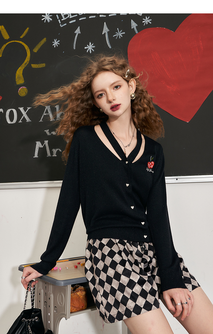 https://fulmo-img-server.com/cardigans/8cbc834c-b135-4f2e-9811-2ccfc82daec8.jpg