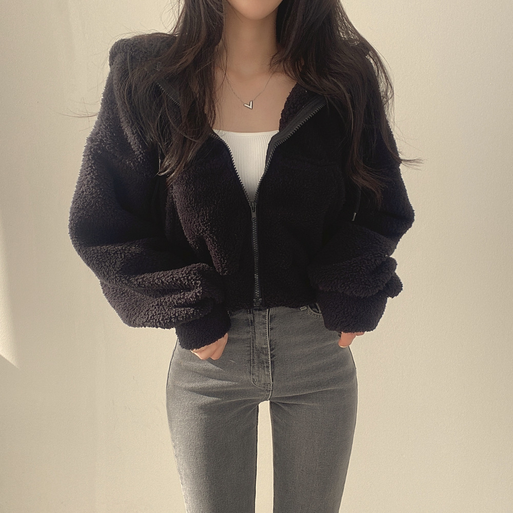 https://fulmo-img-server.com/cardigans/a2833127-fa54-45f0-a2c2-f4bc1a4458c8.jpg