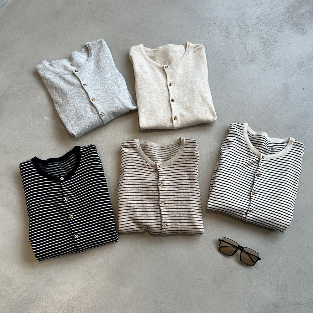 https://fulmo-img-server.com/cardigans/c1c2e9d1-5acf-47de-b4df-3f7fac51be01.jpg