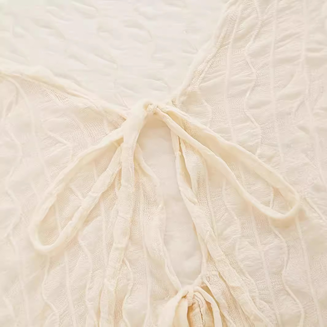 https://fulmo-img-server.com/cardigans/e3583fd1-6008-41f0-b9be-f7cd3f054d4e.jpg