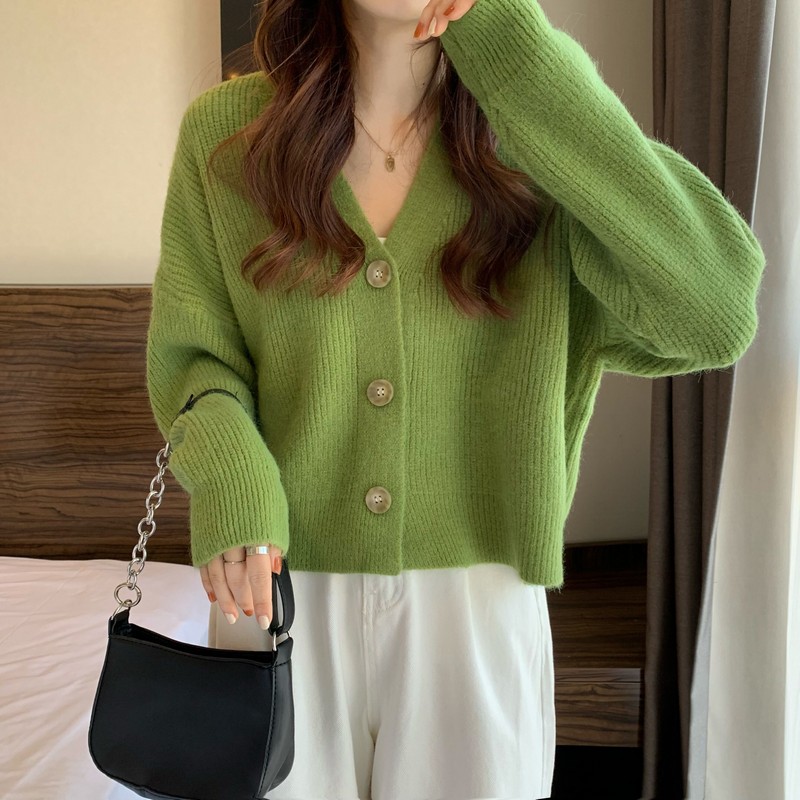 https://fulmo-img-server.com/cardigans/f8c387e9-74c3-4a35-b12a-c0fb62e14b23.jpg