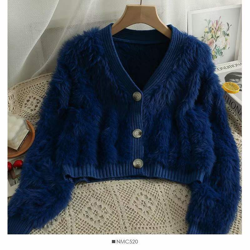 https://fulmo-img-server.com/cardigans/fc48d097-94de-4a47-8477-bf8267d081d0.jpg