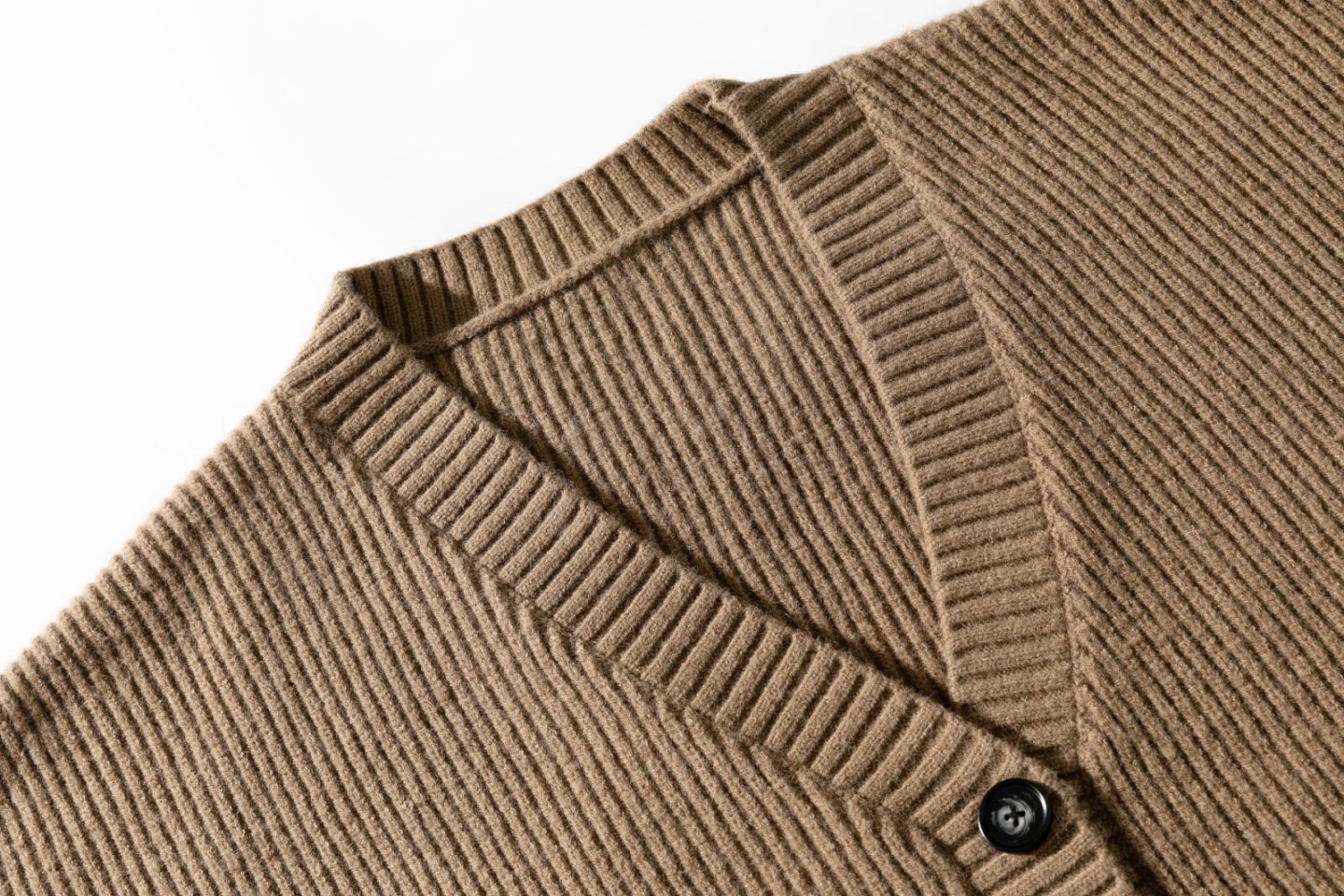 メンズ カーディガン  メンズ 秋冬 厚手ニットカーディガン 無地 全4色