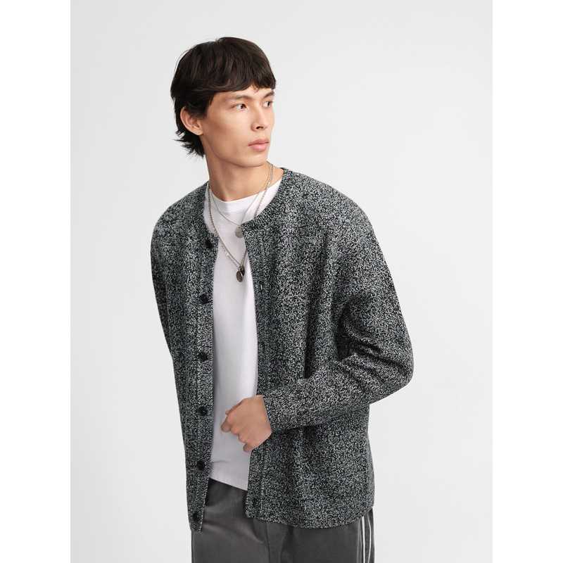 https://fulmo-img-server.com/cardy-cardy/1756443347136_xxqi8d4b_d0xy9ybm.jpeg