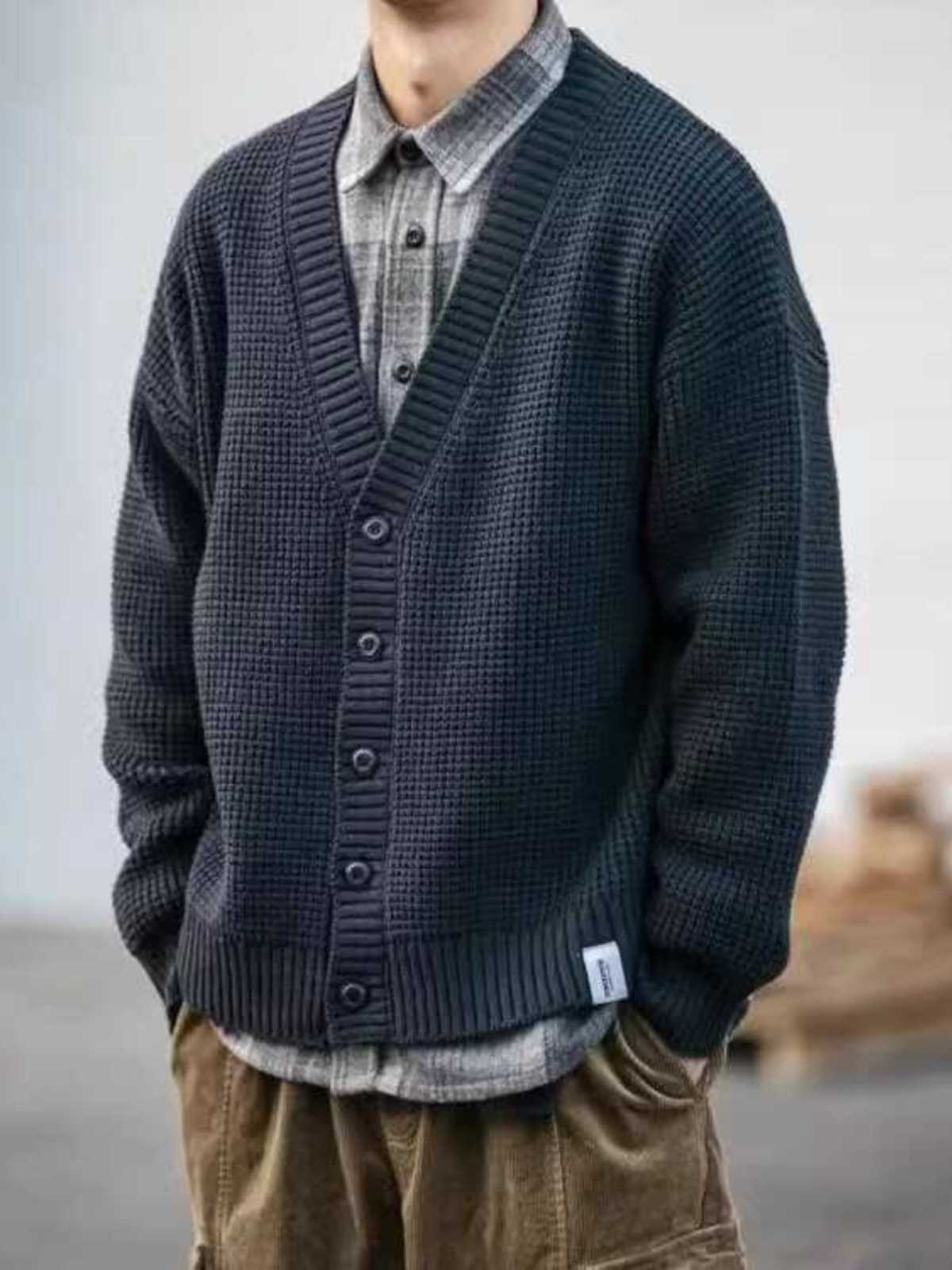 https://fulmo-img-server.com/cardy-cardy/1756443355048_mnlmyegh_kwo4izay.jpeg