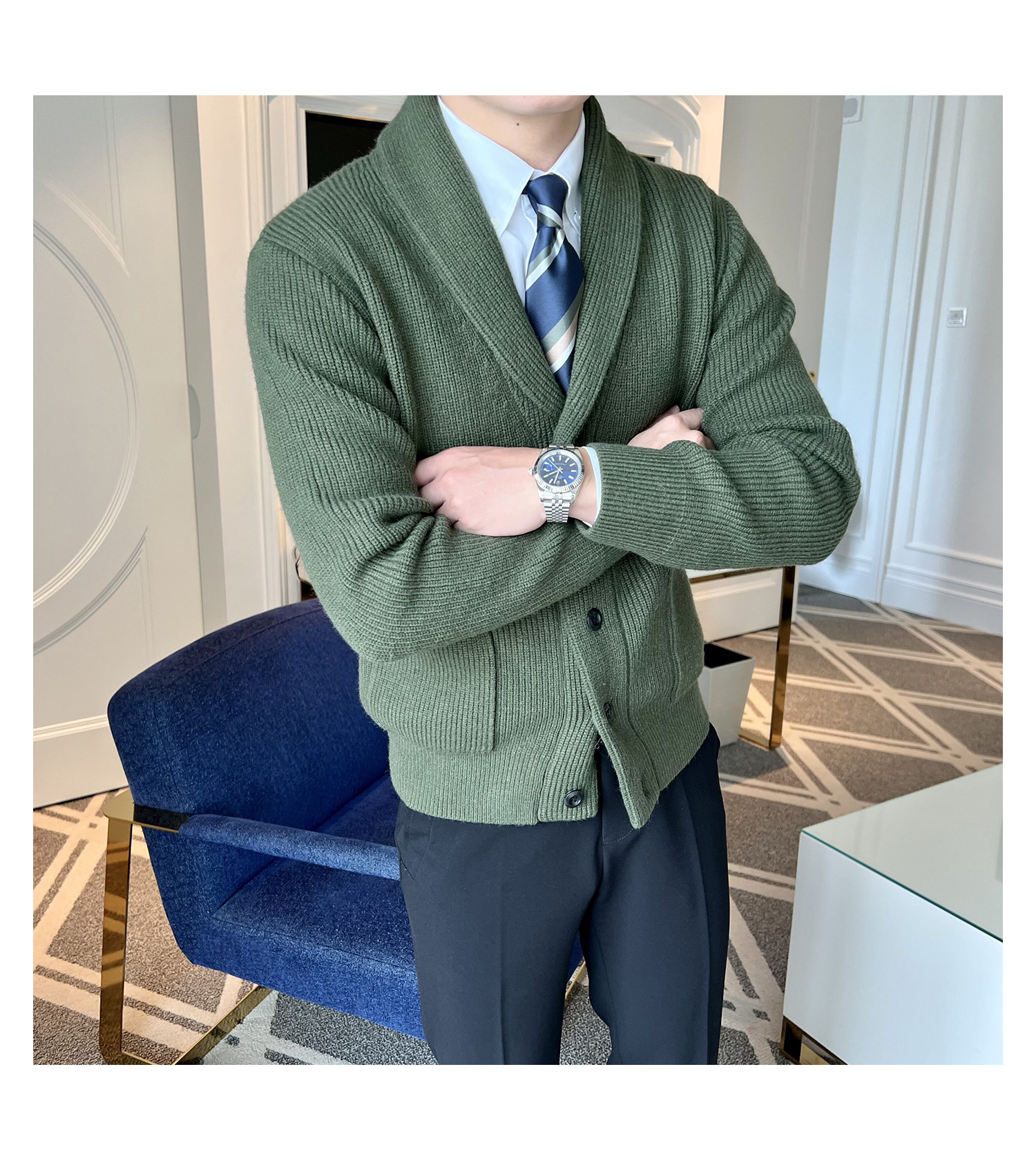 https://fulmo-img-server.com/cardy-cardy/2cb0bb77-5ecf-42d1-bc32-2c7a74aafdae.jpg