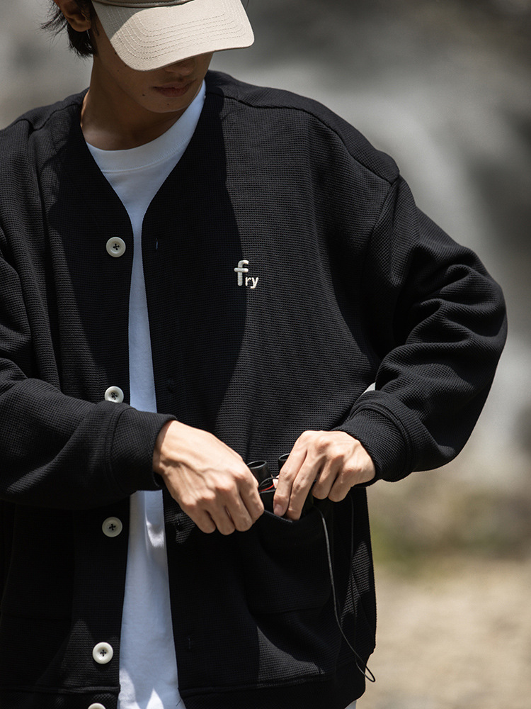 メンズ カーディガン  学生風メンズカーディガン ニット素材 秋冬新作全3色