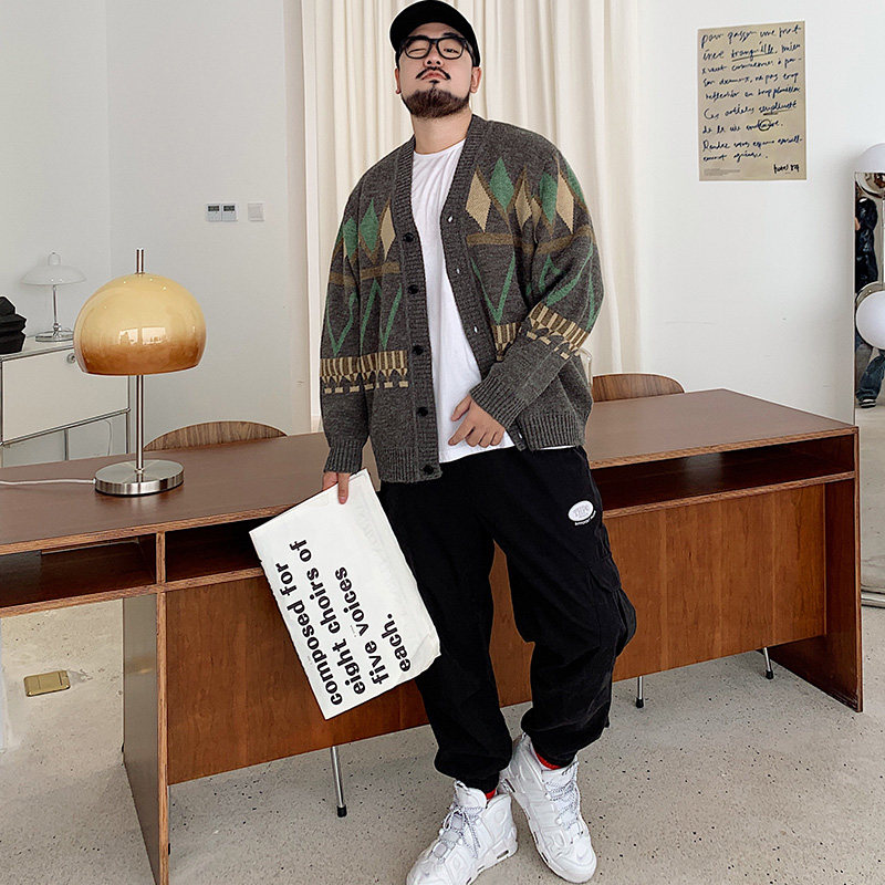 メンズ カーディガン  幾何学模様ジャガード編みボタン留めニット