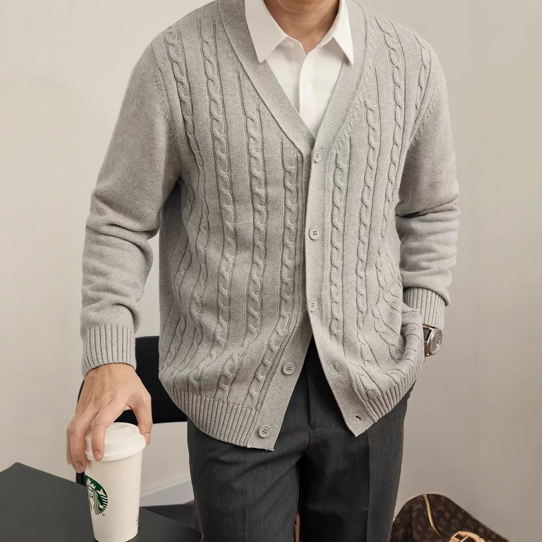 https://fulmo-img-server.com/cardy-cardy/ced6dede-e8bd-49b3-9e6e-6cced4c81e42.jpg