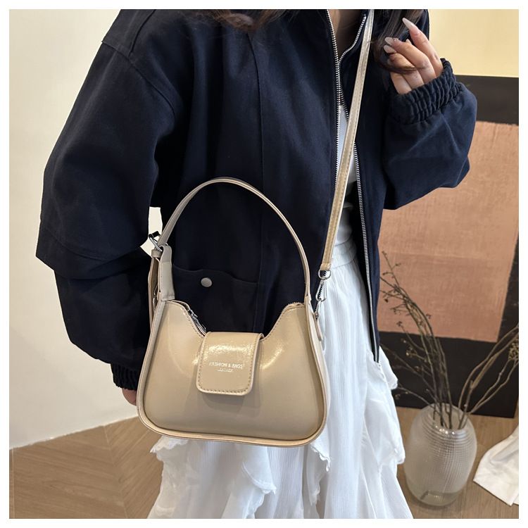 ビジネスバッグ レディース 上品なアーチフォルム ショルダーバッグ