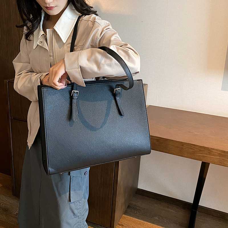 ビジネスバッグ レディース 上品なシルエット トートバッグ