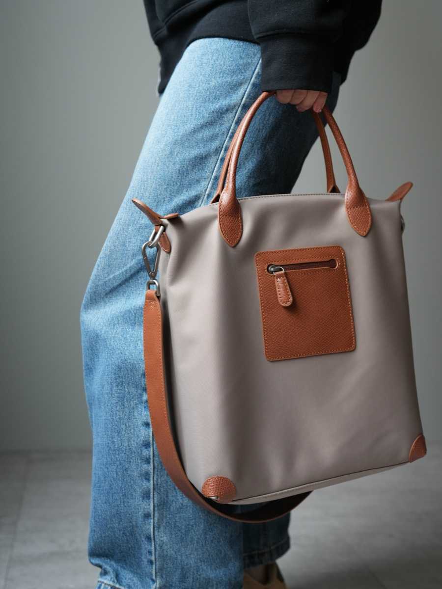 ビジネスバッグ レディース 上品な二層構造 多機能ショルダーバッグ