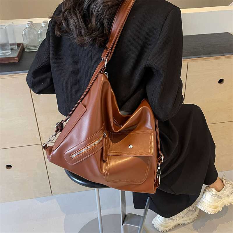 ビジネスバッグ レディース 多機能ポケット付き高級感ショルダーバッグ