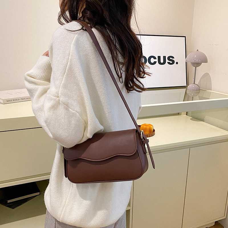 ビジネスバッグ レディース 上質曲線フォルム ミニショルダーバッグ