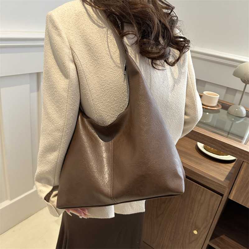 ビジネスバッグ レディース 上品シンプル ホーボーショルダー