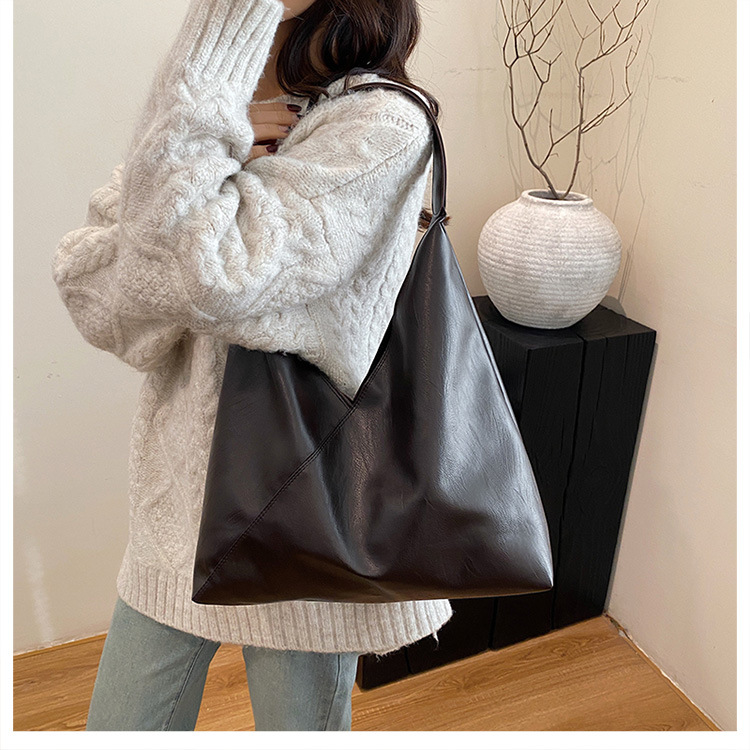 ビジネスバッグ レディース 上品な三角フォルム ゆったりショルダー