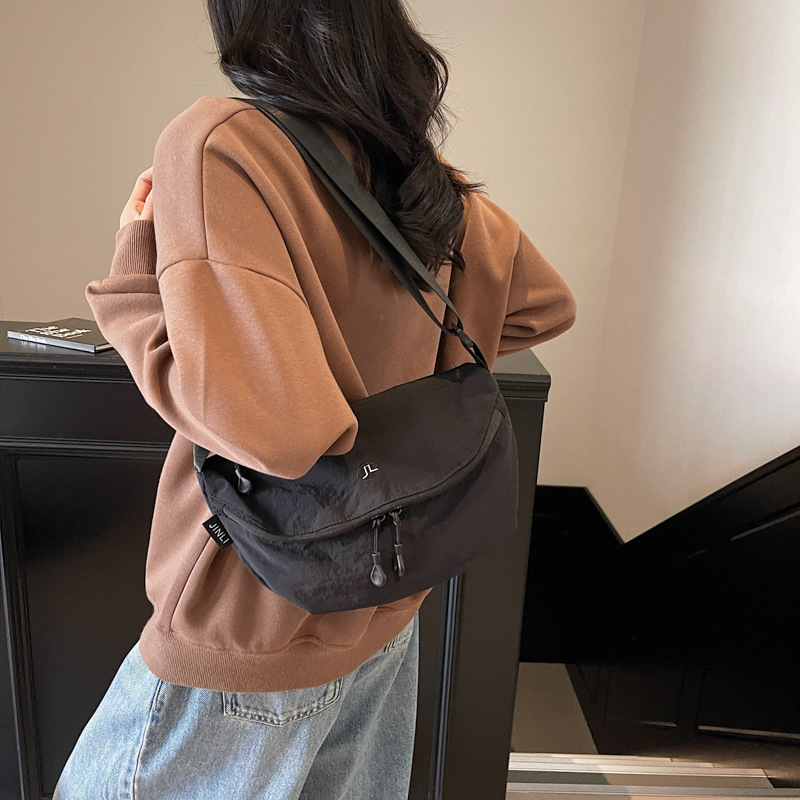 ビジネスバッグ レディース シンプル半月形ショルダーバッグ