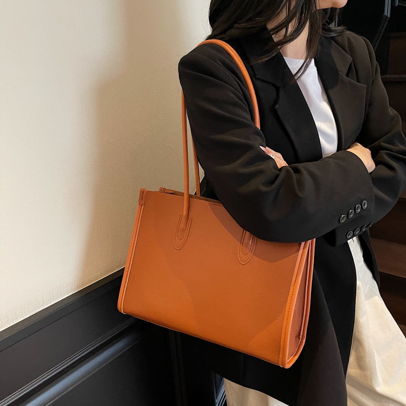 ビジネスバッグ レディース 上品シンプル 職人技トートバッグ